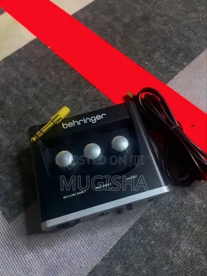 Behringer Soundcard Um2