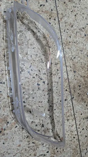 Toyota Vanguard Headlamp Glass/ Lens