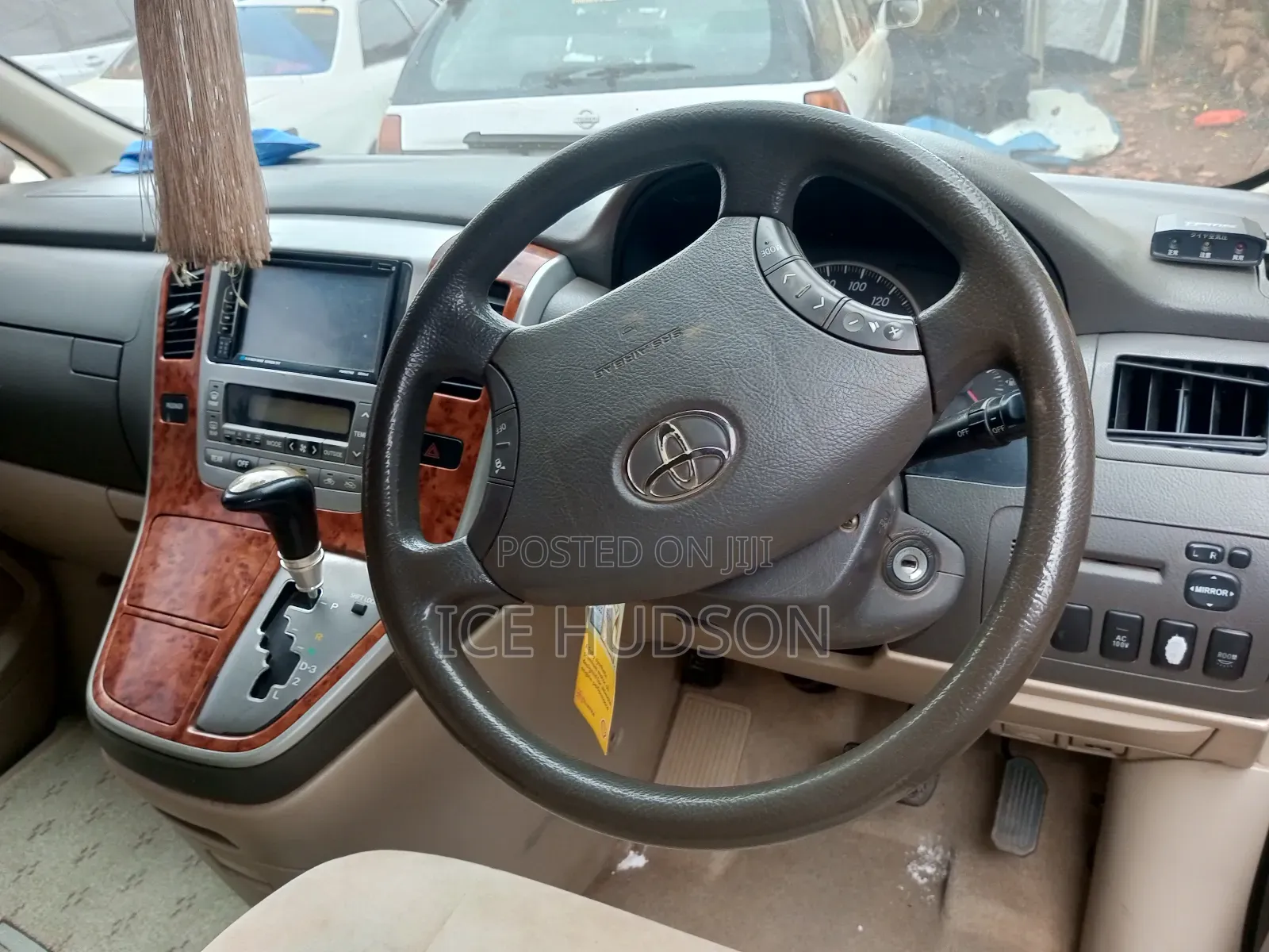 Toyota Alphard 2005 Silver
