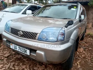 Nissan X-Trail 2000 Silver