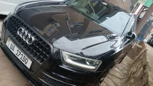 Audi Q3 2016 Black