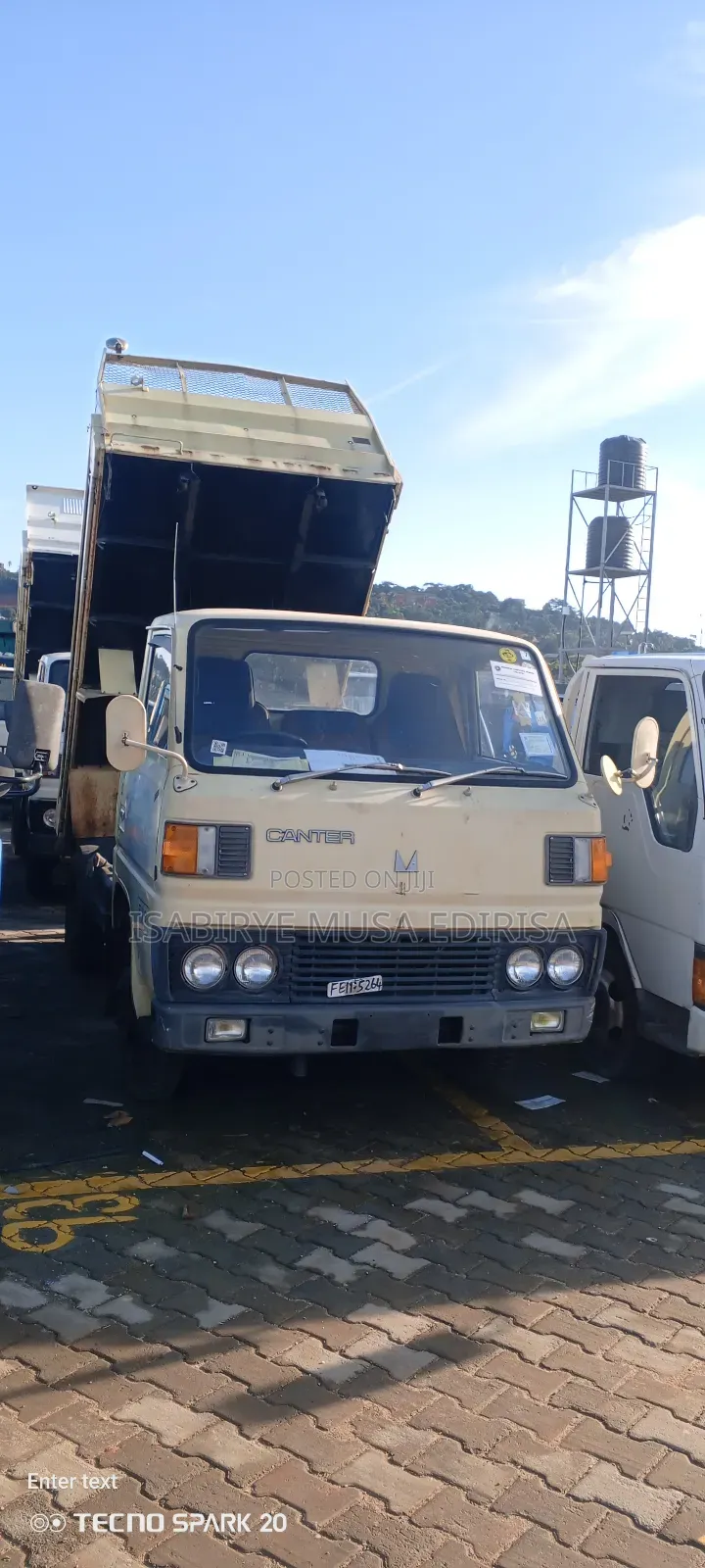Canter Tipper