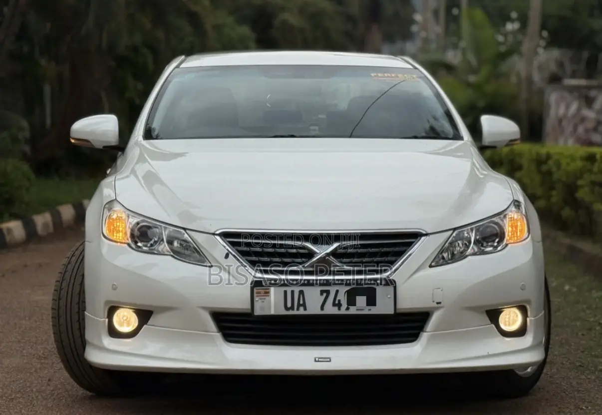 Toyota Mark X 2.5 AWD 2011 White
