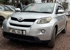Toyota IST 2008 Silver