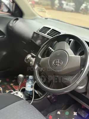 Toyota IST 2008 Silver