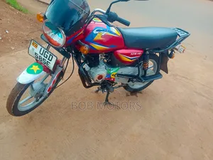 Bajaj CT 125X 2025 Red