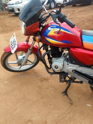 Bajaj Boxer 125 2024 Red