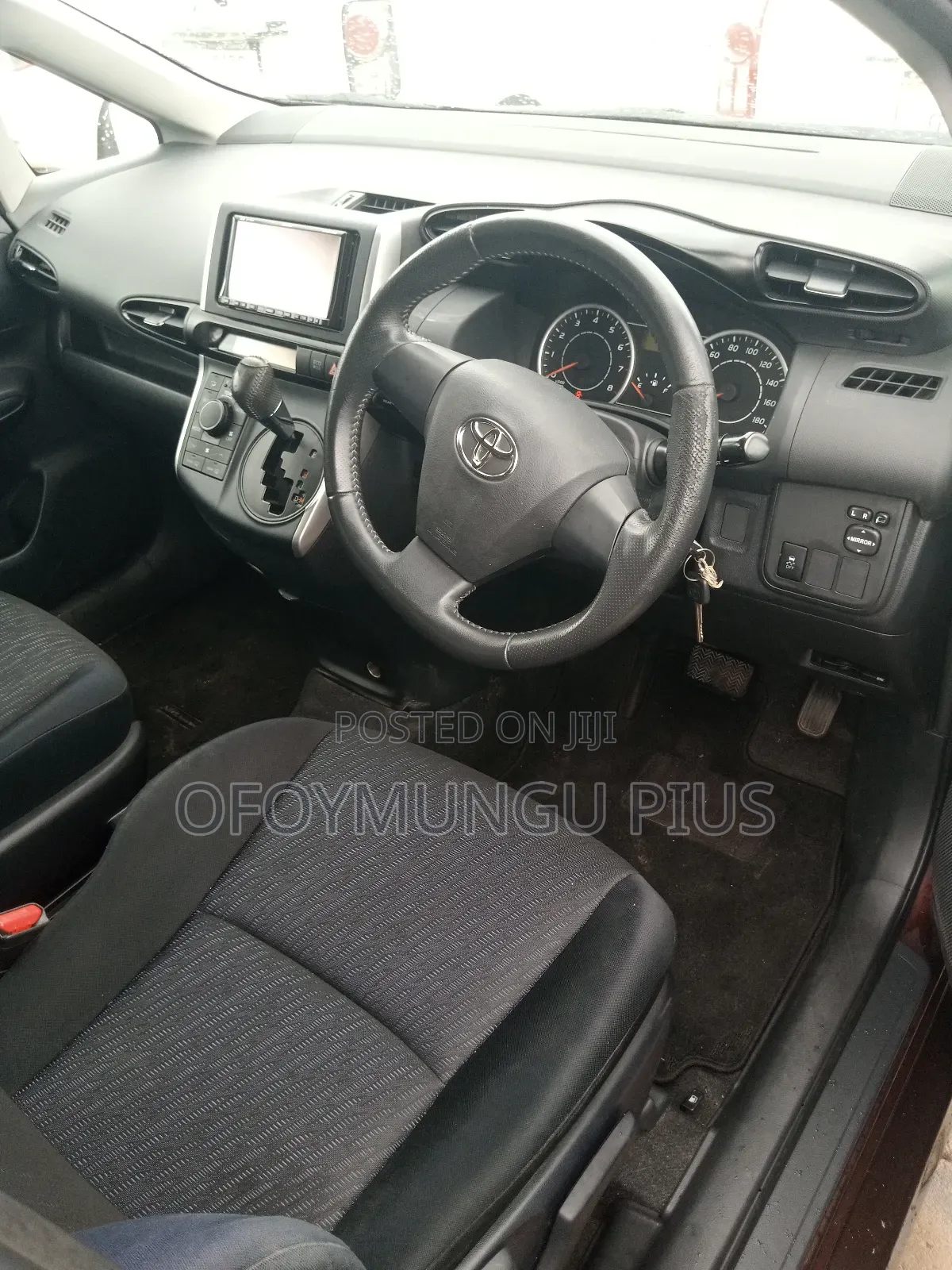 Toyota Wish 2011 Maroon