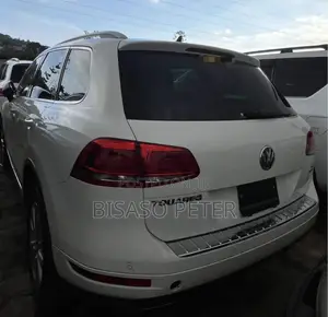 Volkswagen Touareg 2012 White