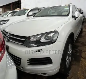Volkswagen Touareg 2012 White