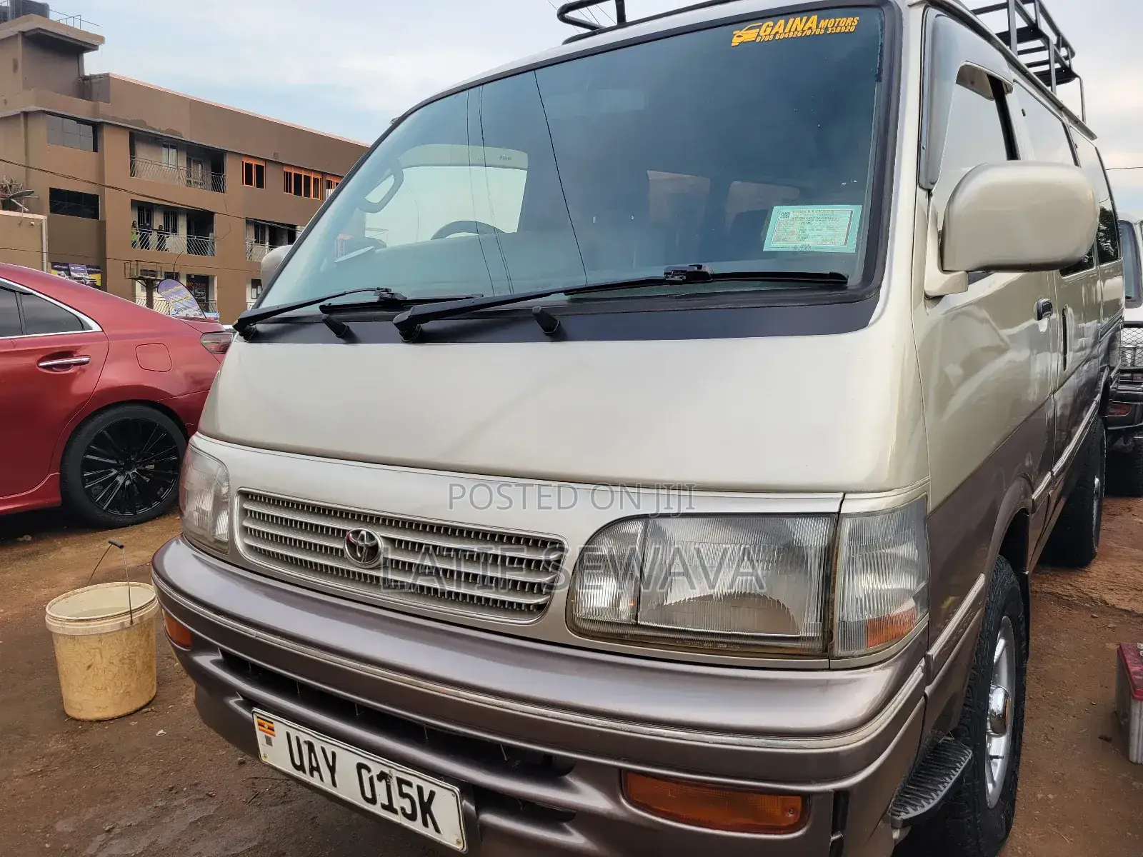 Toyota HiAce 1998 Silver