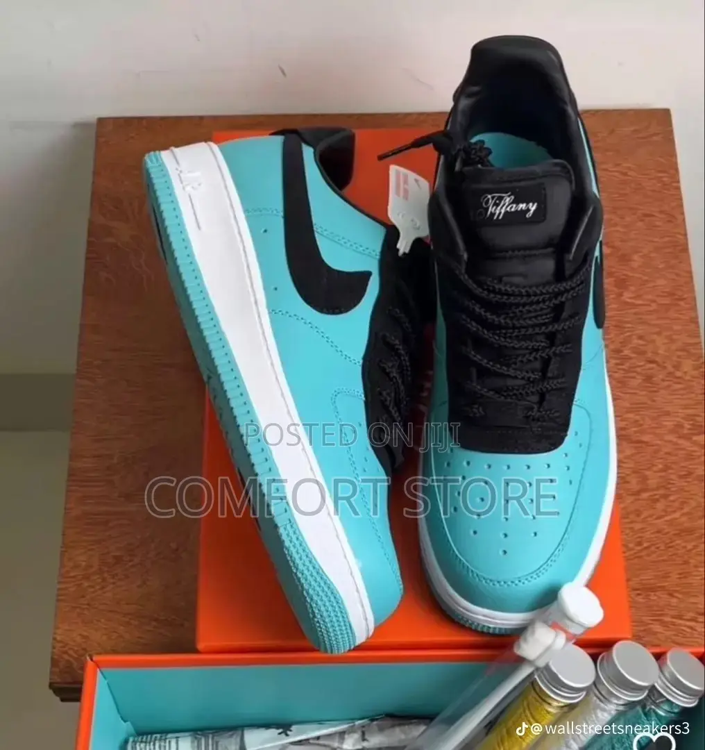 Nike Dunks Low Sneakers
