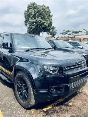 Land Rover Defender 2022 Black