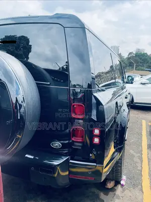 Land Rover Defender 2022 Black