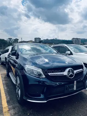 Mercedes-Benz GLE-Class 2017 Blue