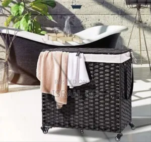 Rolling Wicker Laundry Hamper With Lid and Liner