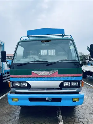 Hino Dumper