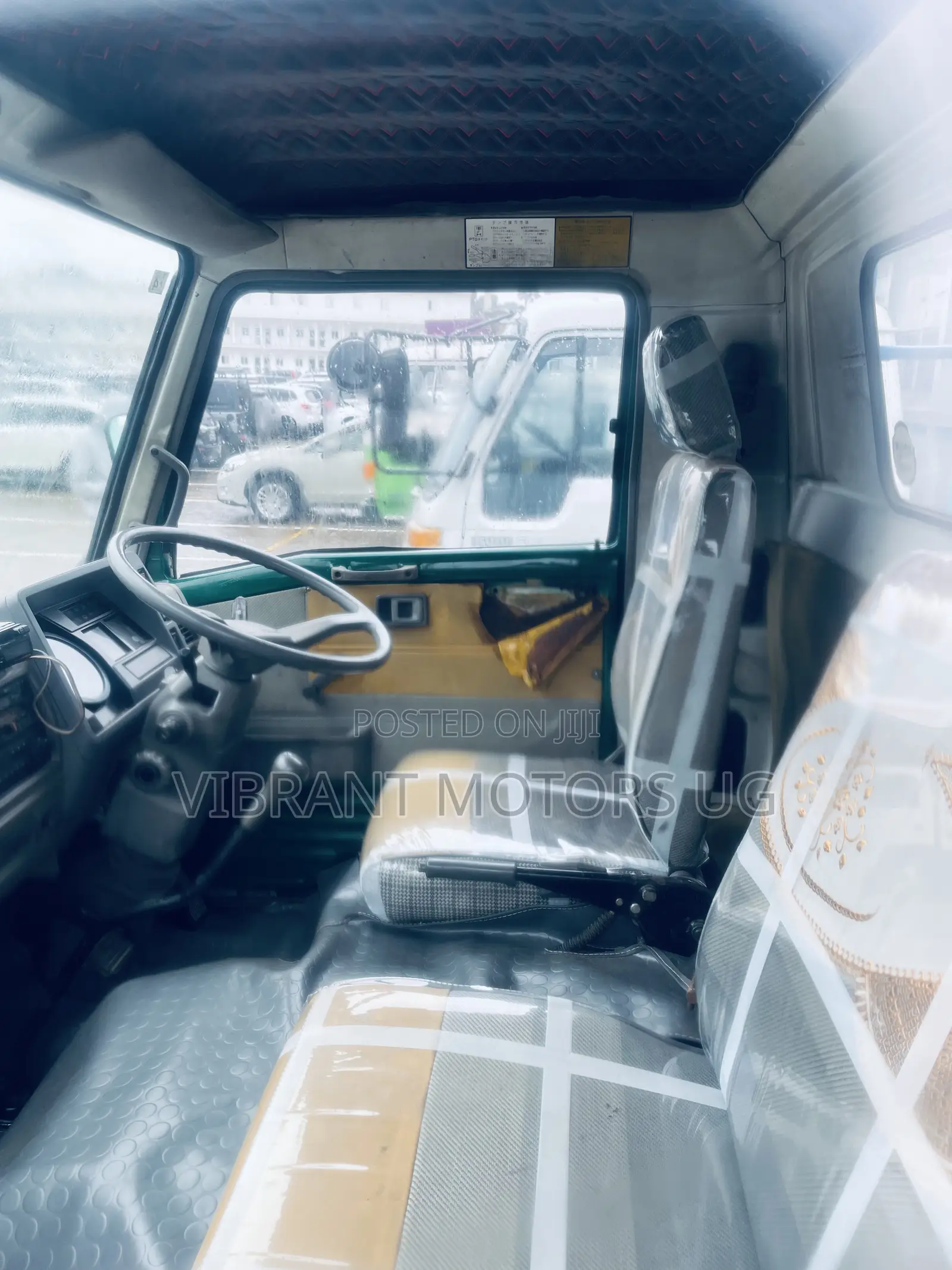 Hino Dumper