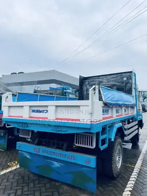 Isuzu Forward L175