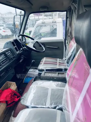 Isuzu Forward L175
