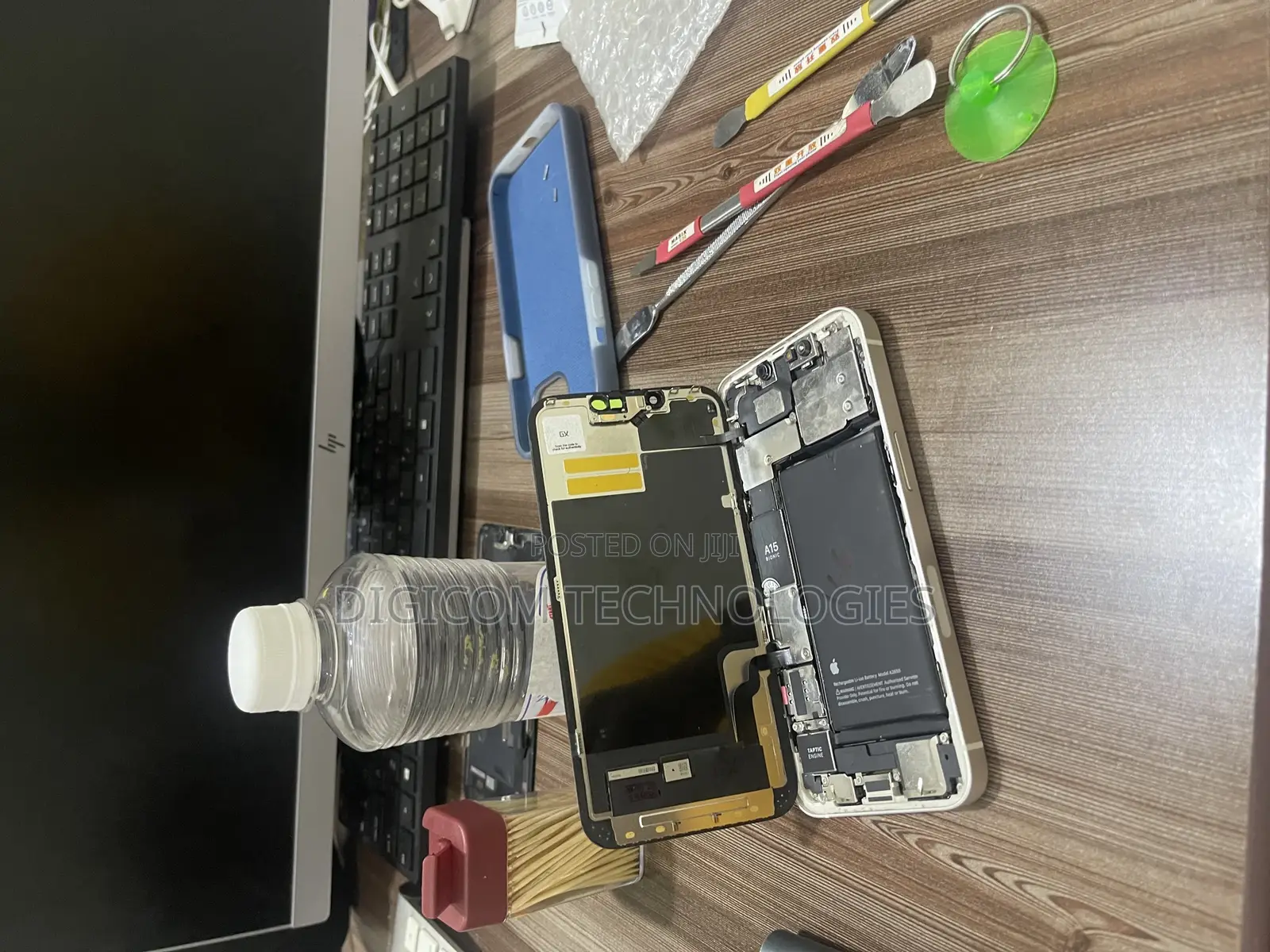 Phones and Computers Repair Services