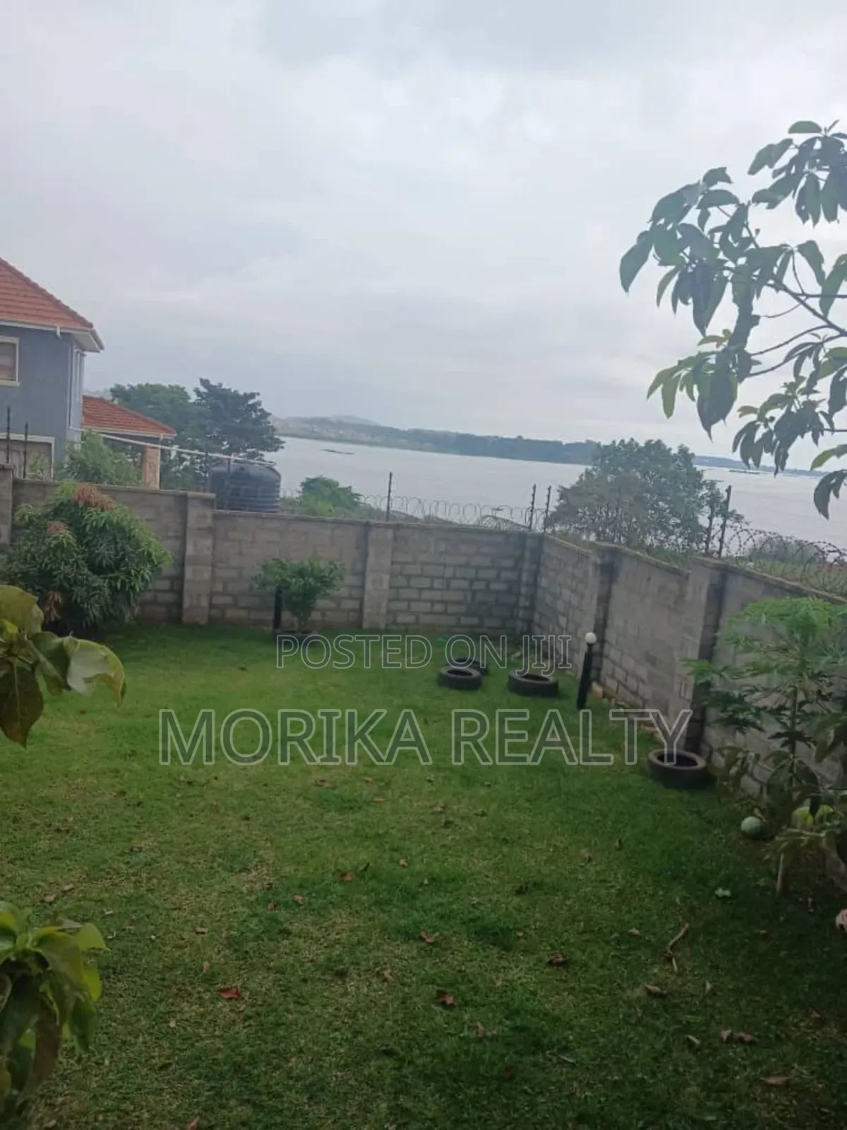 Furnished 8bdrm House in Central Division for sale