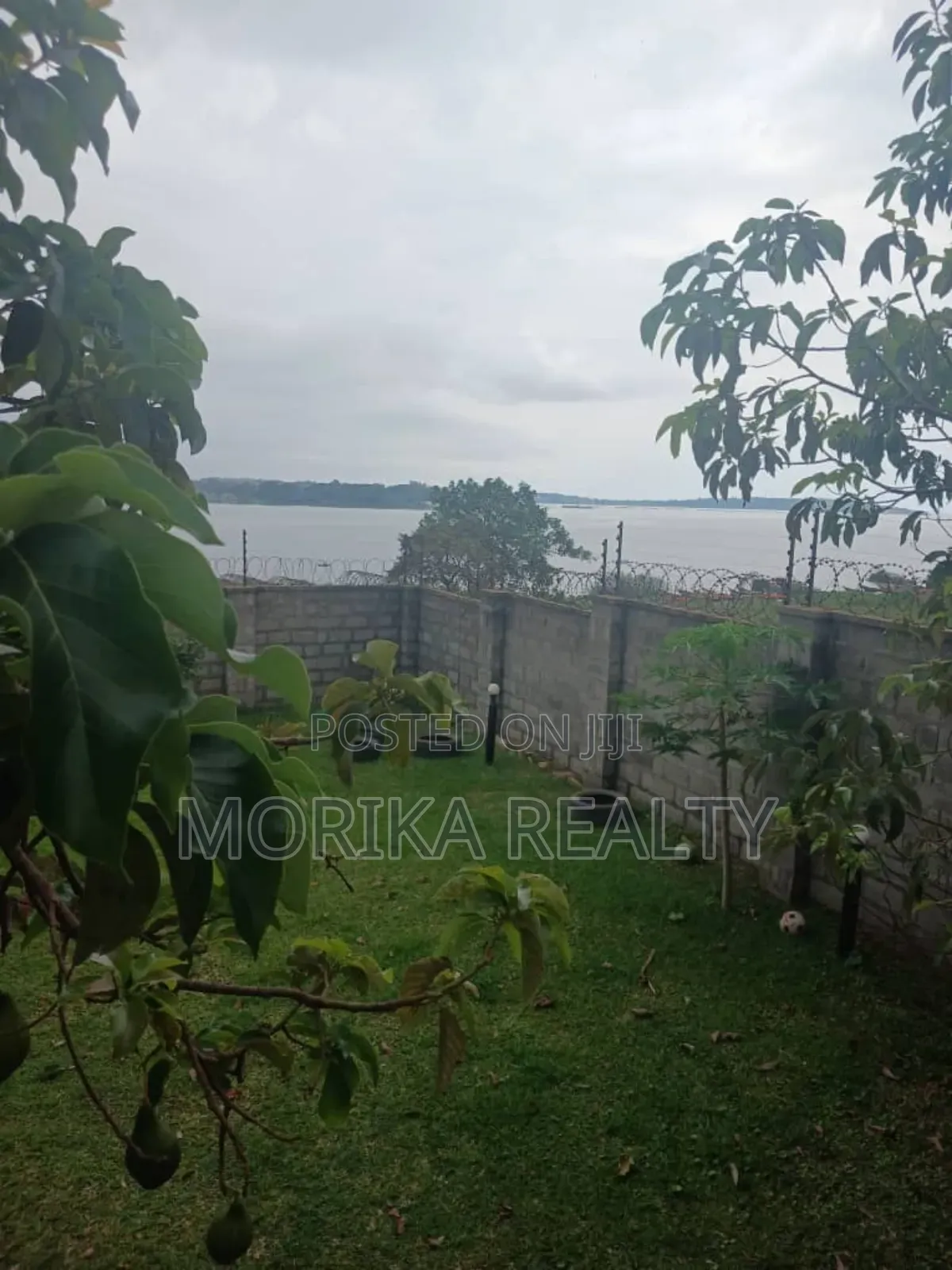 Furnished 8bdrm House in Central Division for sale
