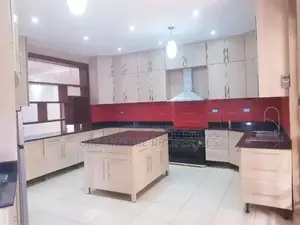 6bdrm Mansion in Bugolobi, Central Division for rent