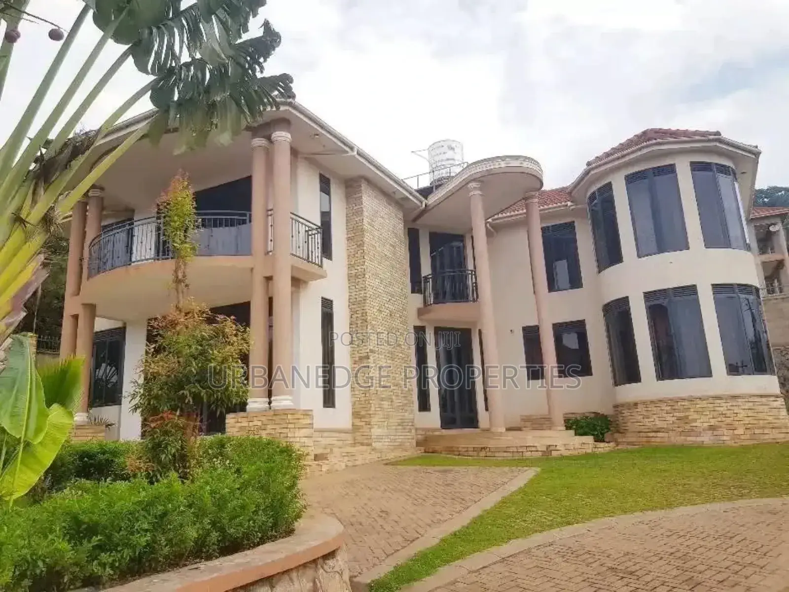 6bdrm Mansion in Bugolobi, Central Division for rent