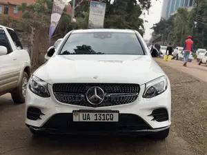 Mercedes-Benz GLC-Class 2017 Off white