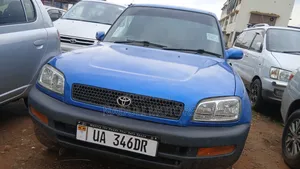 Toyota RAV4 Automatic 2000 Blue
