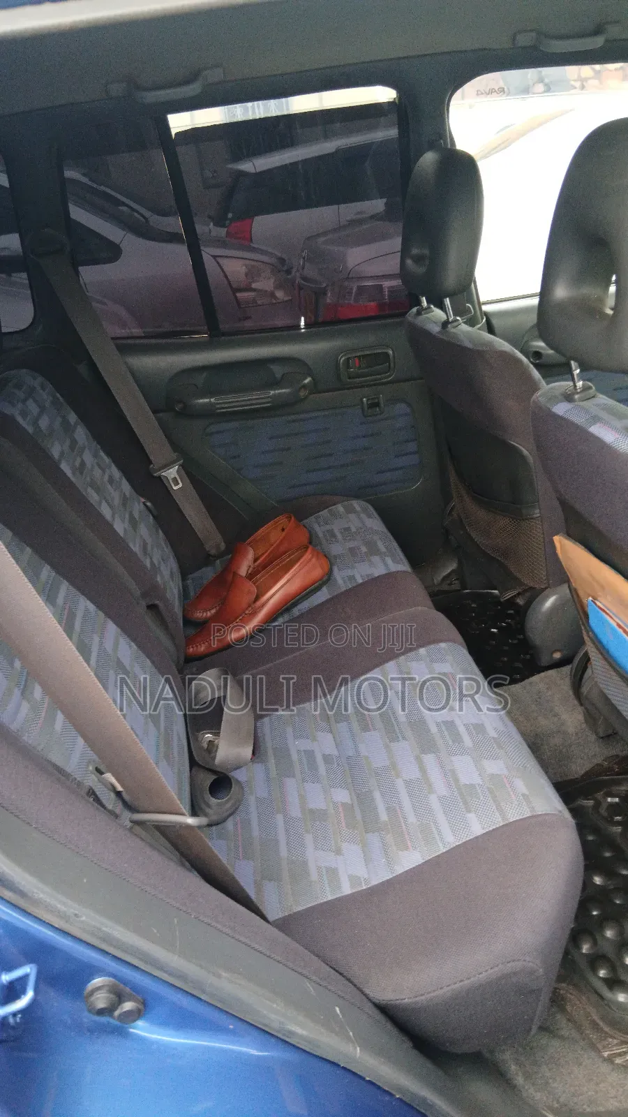 Toyota RAV4 Automatic 2000 Blue