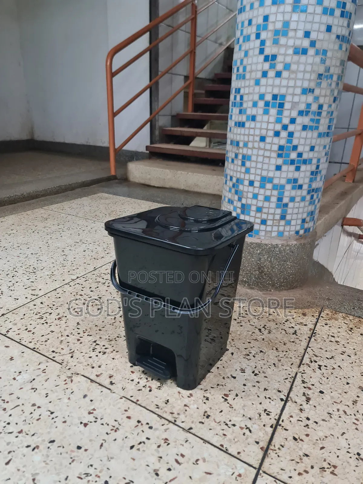 Industries Premium Plastic Dust Bin Plastic Dust Bin 20litres