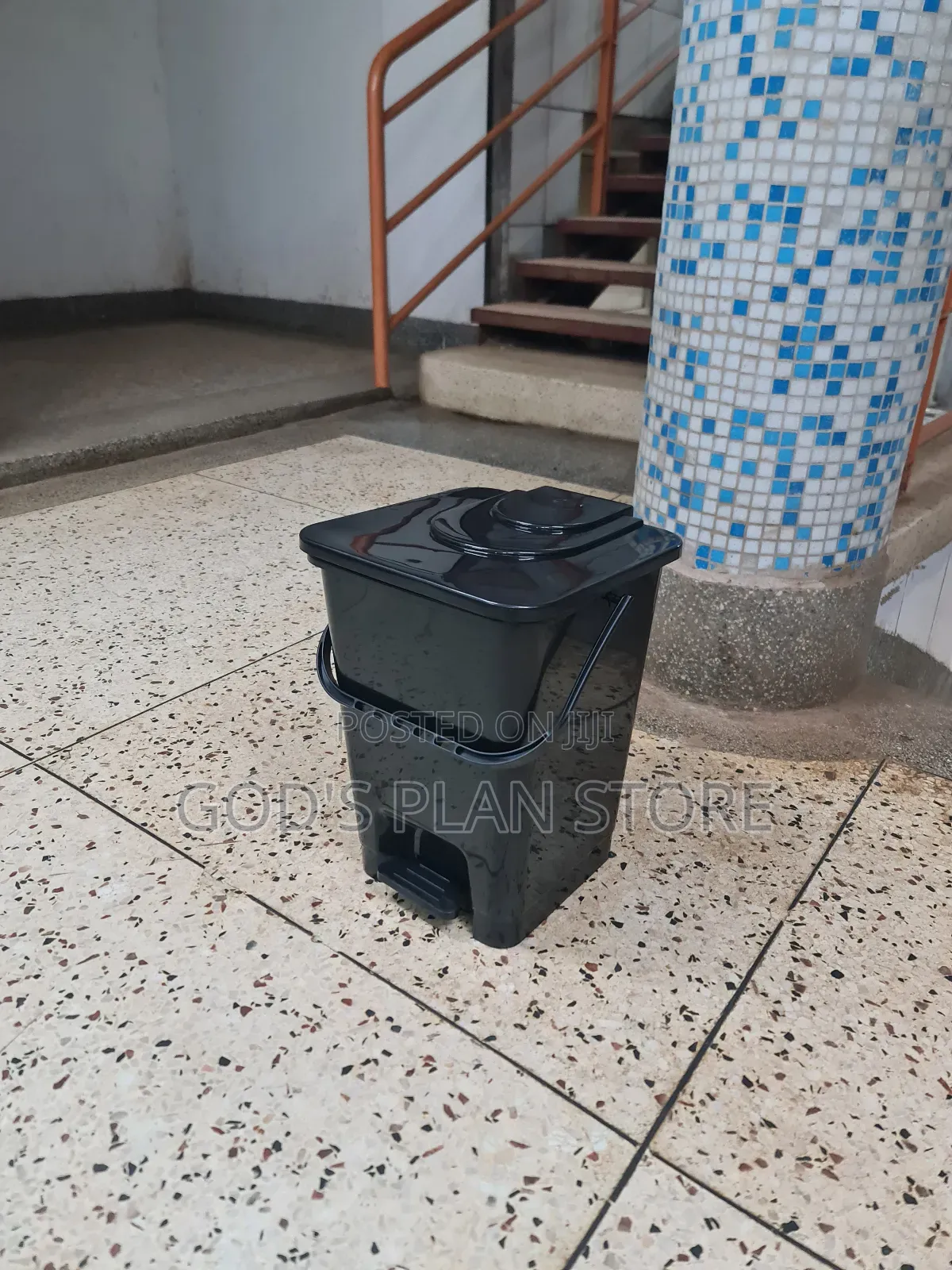 Industries Premium Plastic Dust Bin Plastic Dust Bin 20litres