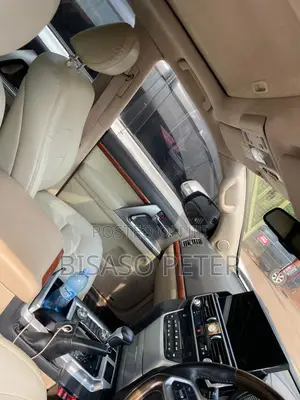 Toyota Land Cruiser 4.5 V8 GX-R 2015 Green