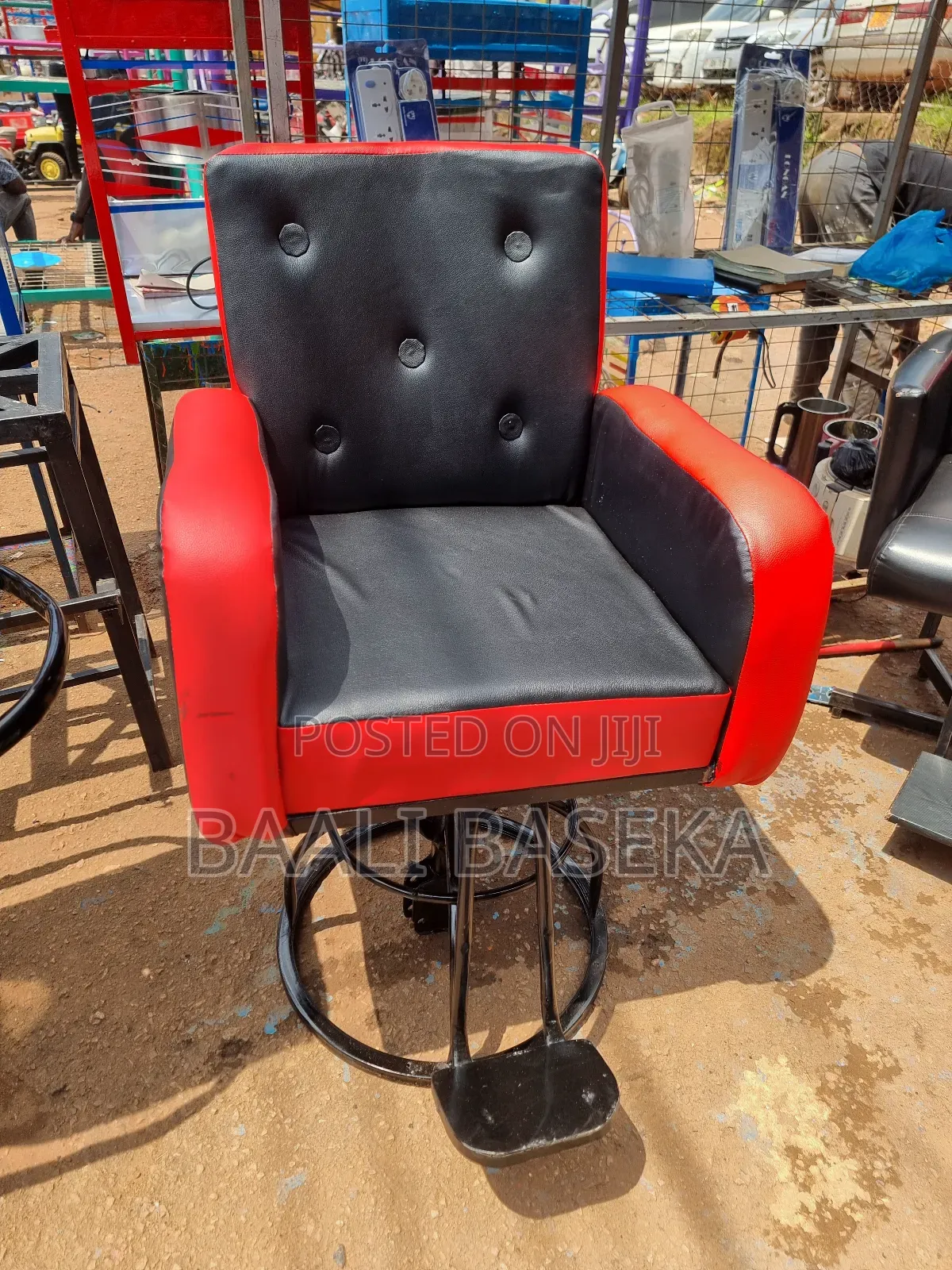 Gleaming Salon Chair/Boss Men