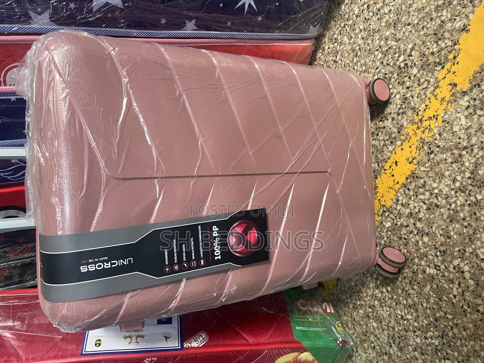 Rubber and Plastic Suitcase in All Types