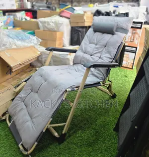 Zero Gravity Lounge Chair