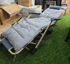 Zero Gravity Lounge Chair