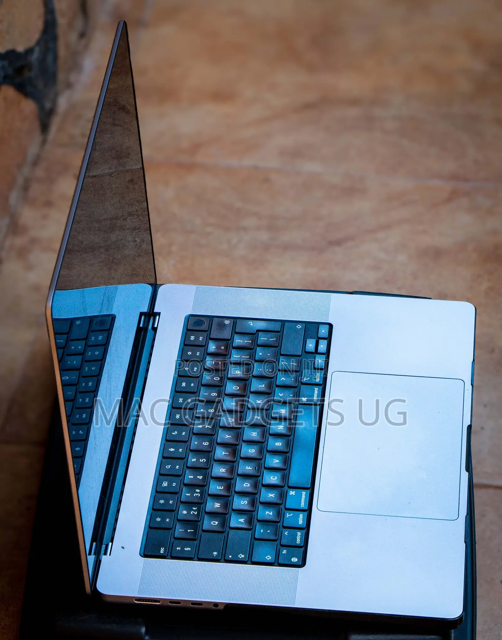 Laptop Apple MacBook Pro 16GB Apple M1 SSD 1T