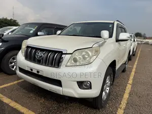 Toyota Land Cruiser Prado 2.7 i 2012 White