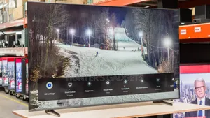 85-Inch Samsung Uhd Smart Du8000 Series Brand New Original Latest
