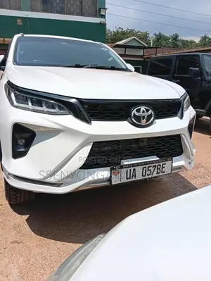 Toyota Fortuner 2019 White