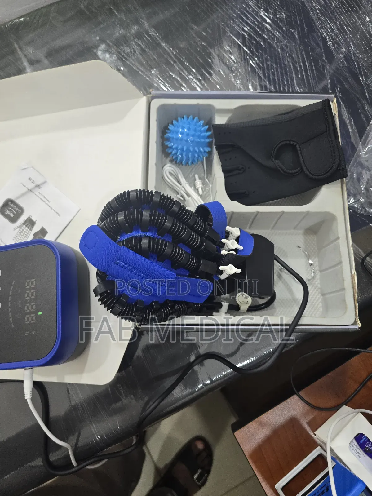 Hand Rehabilitation Robot Glove