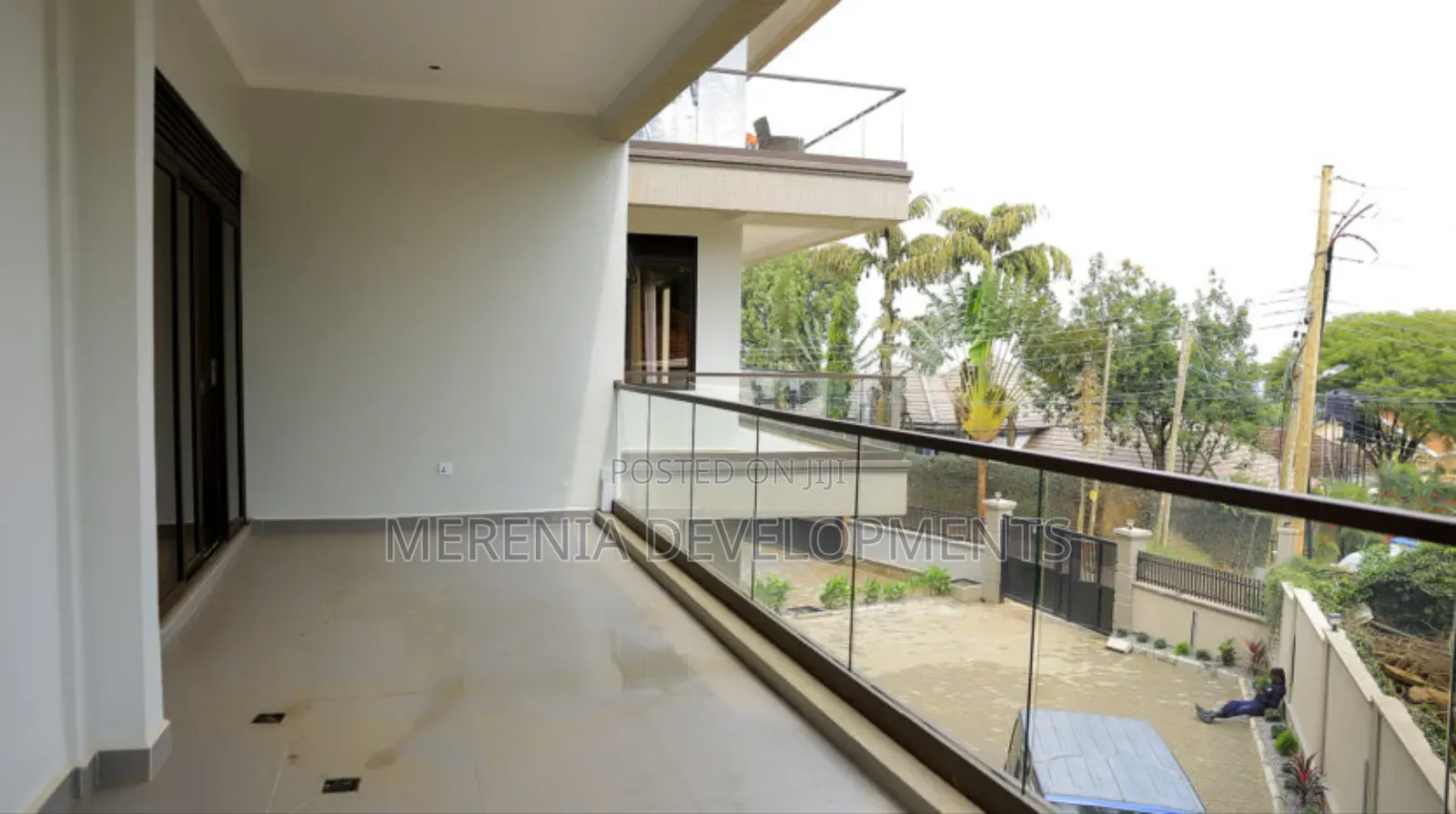 3bdrm Apartment in Muyenga, Makindye for rent