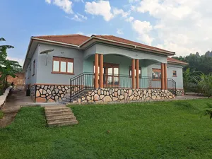 4bdrm Mansion in Migadda Jomayi, Gombe for sale