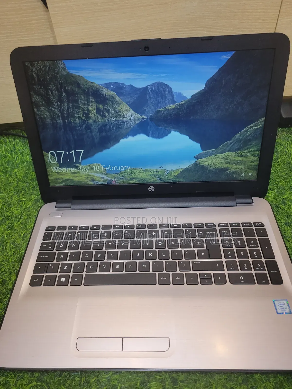 Laptop HP 250 G8 8GB Intel Core i5 HDD+SSD 500GB