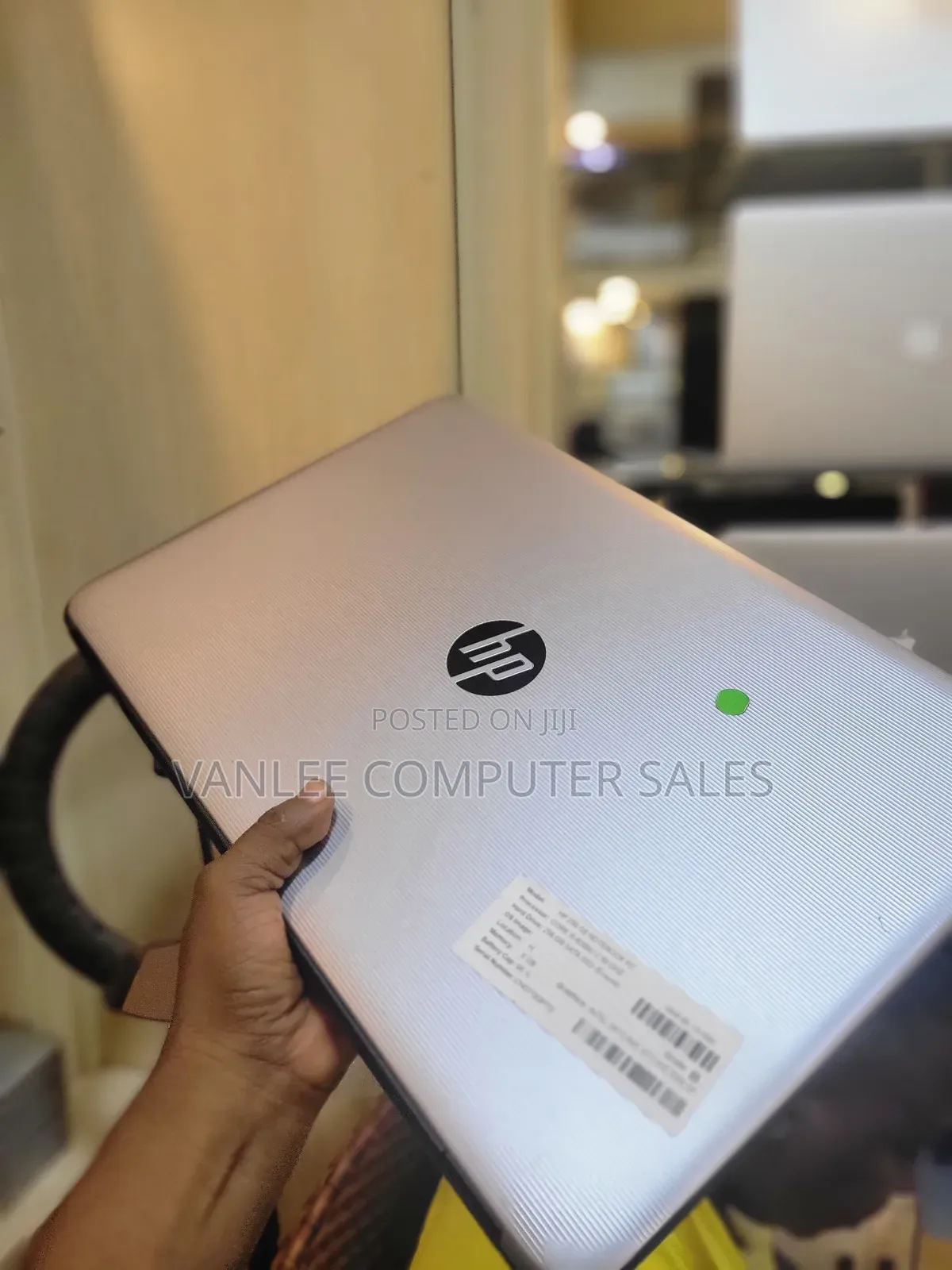 Laptop HP 250 G8 8GB Intel Core i5 HDD+SSD 500GB
