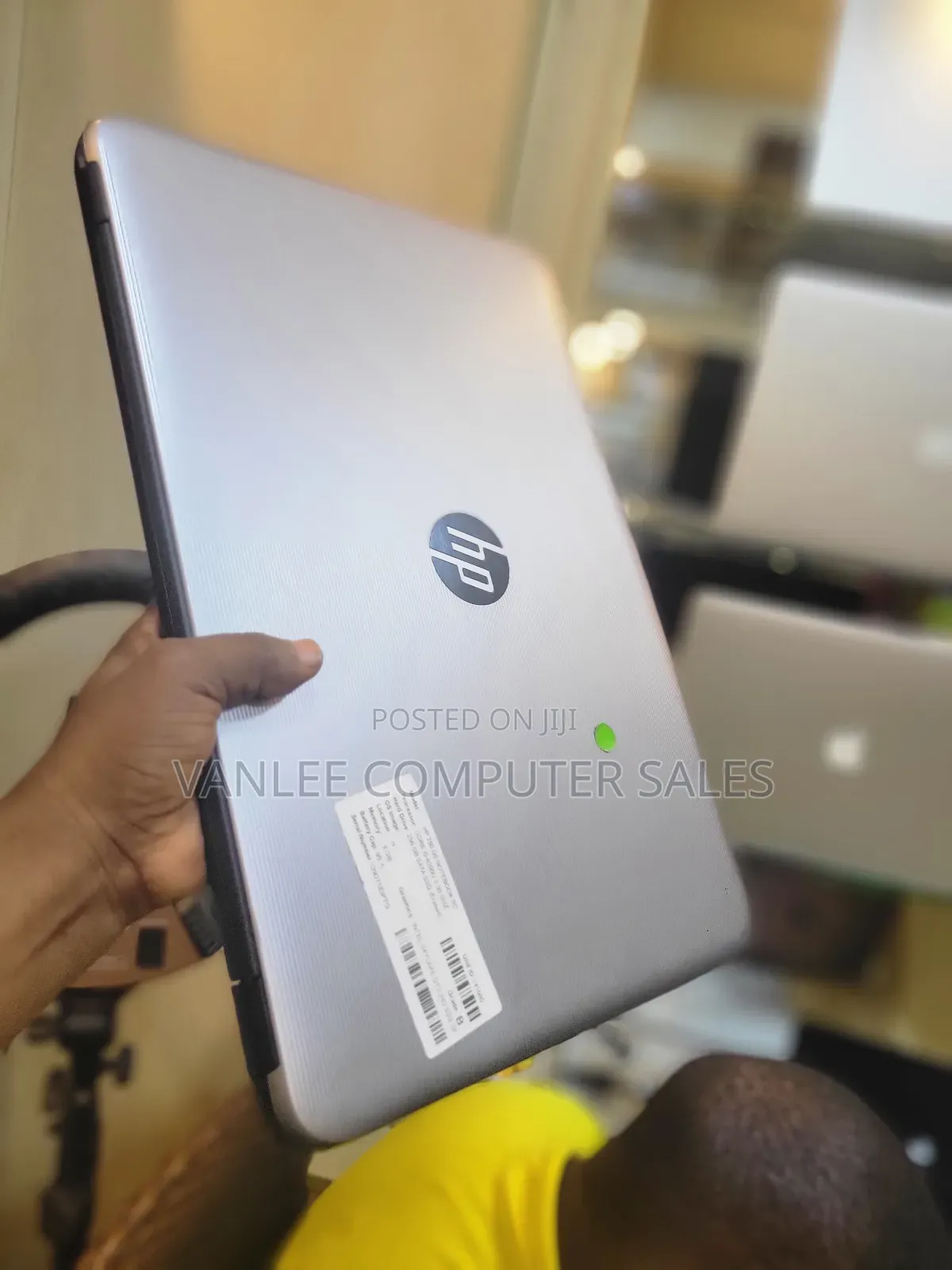 Laptop HP 250 G8 8GB Intel Core i5 HDD+SSD 500GB