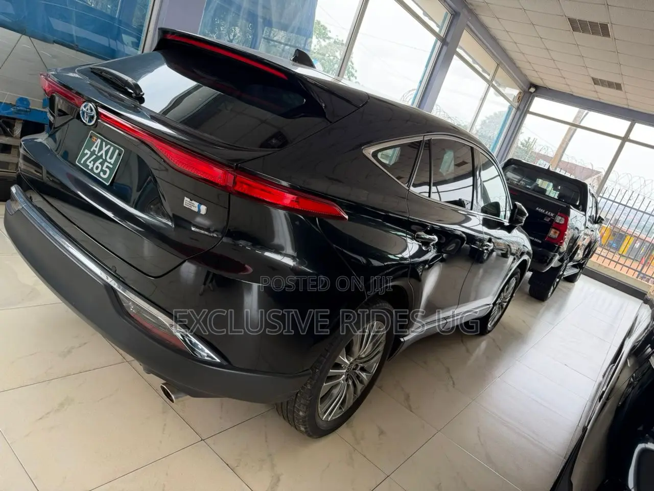 Toyota Harrier 2.5 Hybrid 4WD 2021 Black
